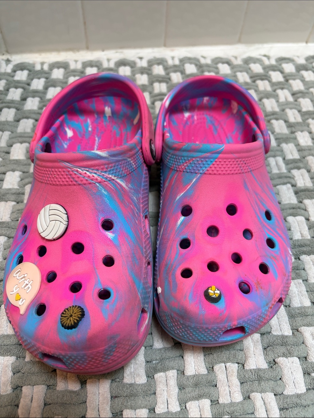 Kids Pink & Blue Marble Slip-On Sneakers Clogs five junior size